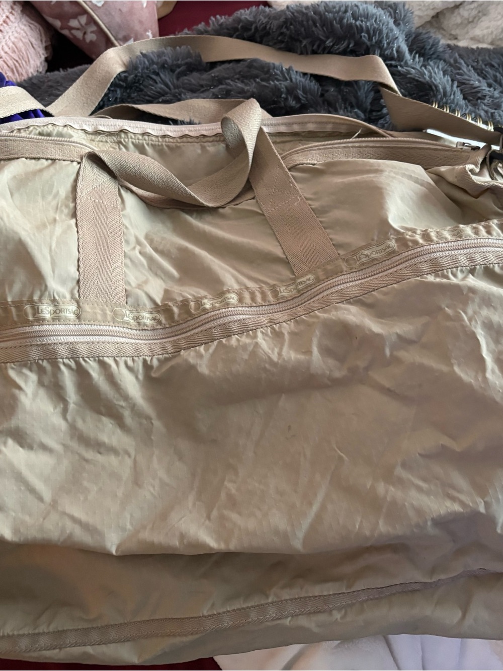 Lesportsac VINTAGE beige/Tan Nylon Duffel with Adjustable Strap